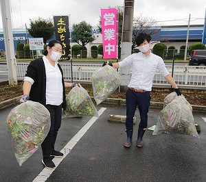 お店作り　花壇の植え替え準備｜ありがとう日記｜幸せ夢工場｜